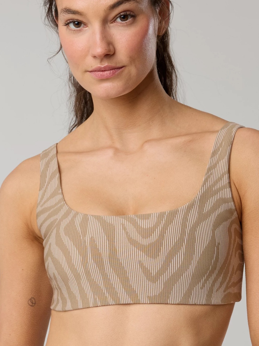 Offline by Aerie Stripe Rib Classic Sports Bra, size M